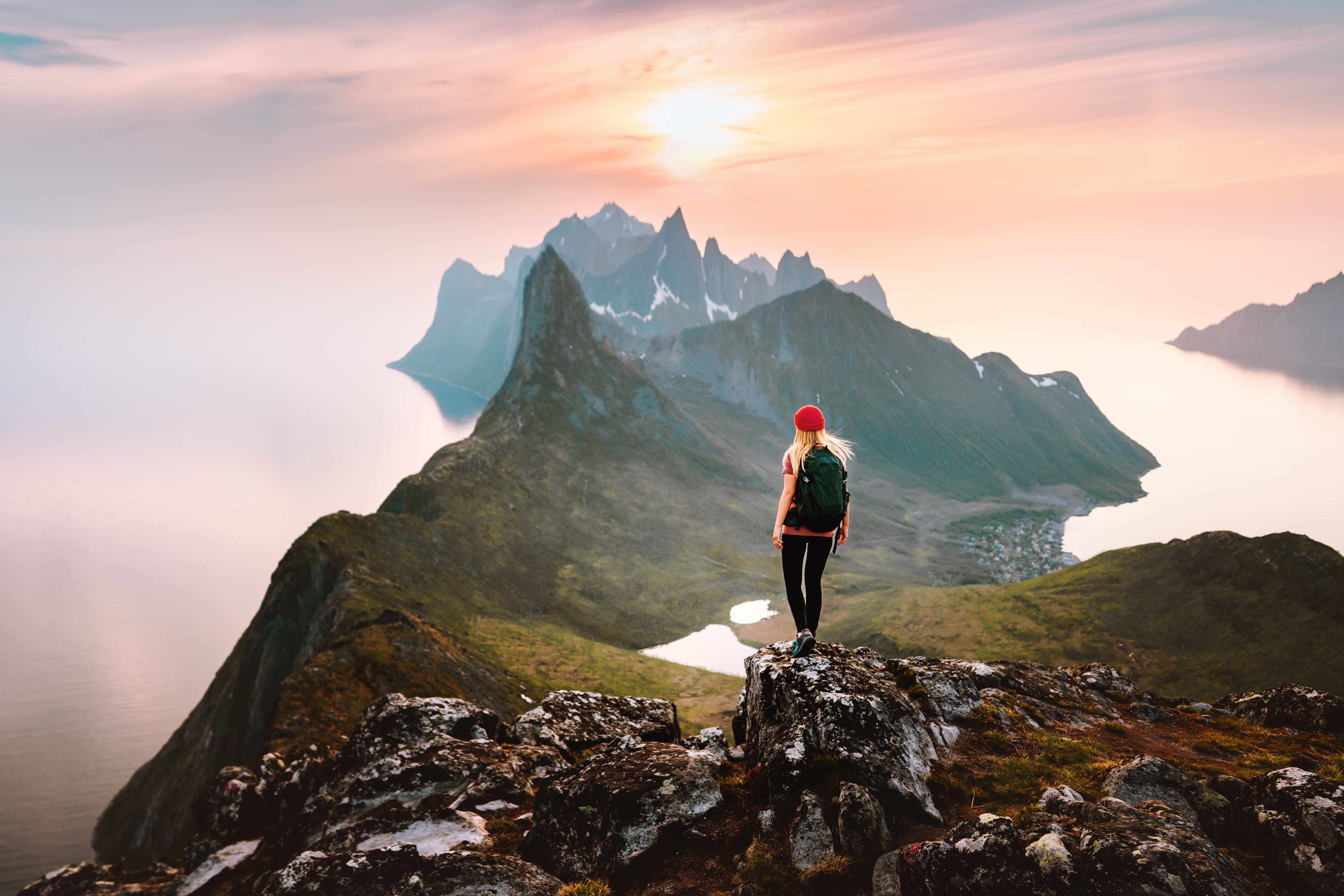 Shutterstock - Photo by everst